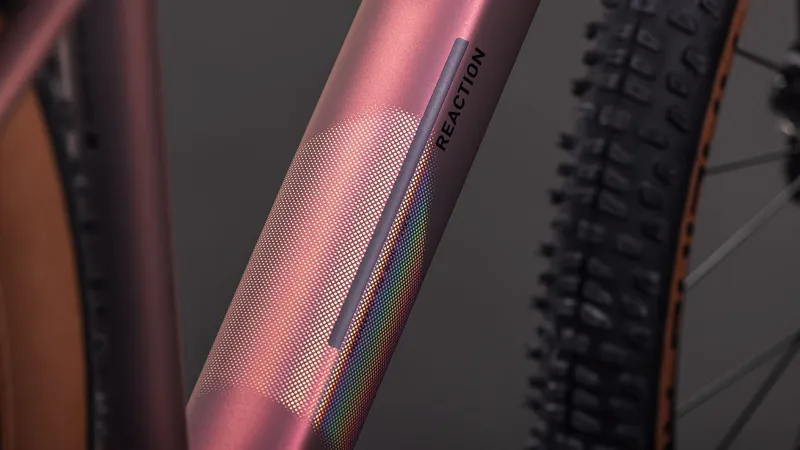 Cube Reaction Pro 27.5/29er 2026 Hardtail Mountain Bike - Shiftblush/Black-3