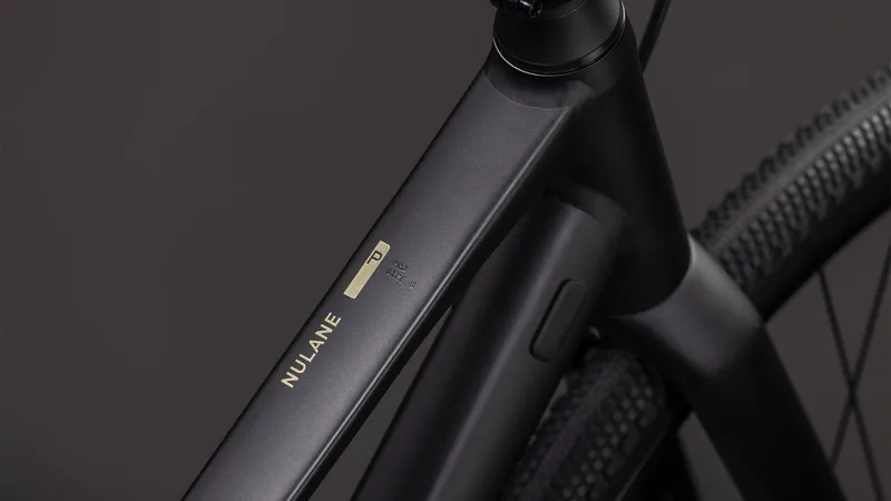 Cube Nulane Pro Trapeze 2026 Flat Bar Gravel Bike - Grey/Chrome-2