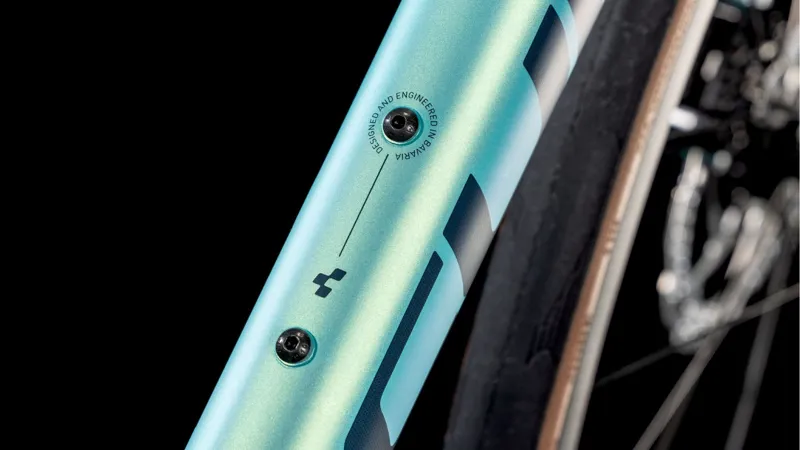 Cube Attain C:62 SLX 2025 Endurance Road Bike - Lagoon/Black-2