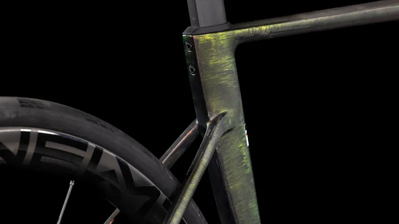 Cube Litening Air C:68X SLT 2025 Carbon Race Road Bike - Liquid Lava-1