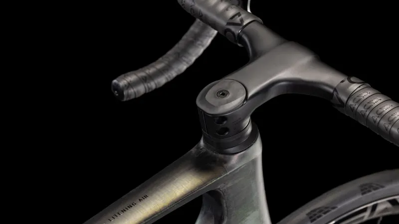 Cube Litening Air C:68X SLT 2025 Carbon Race Road Bike - Liquid Lava-4