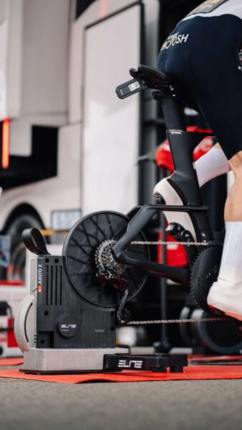 Elite Justo2 Direct Drive FE-C Mag Turbo Trainer - Black/Silver-3