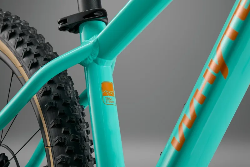 Whyte Secta 26 2026 Junior Hardtail Mountain Bike - Aqua/Coral Orange-3