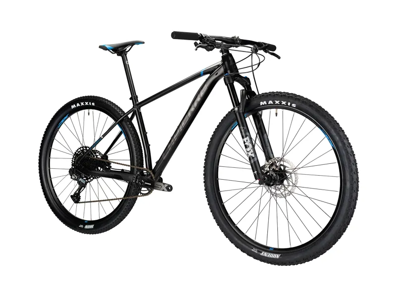black hardtail