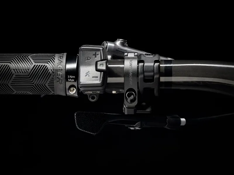 Trek Rail 9.8 XT Gen 4 750 29er 2024 Electric Mountain Bike - Baja Yellow-5