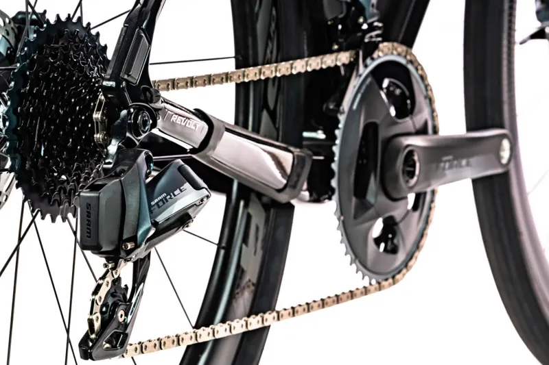 Giant Revolt Advanced Pro 2020 Gravel Road Bike - Gloss Black/Chrome-5