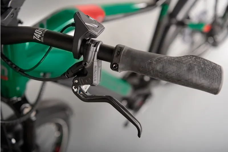 Haibike Sduro Trekking 8.0 2020 Electric Urban Bike - Black/Red/Green-7