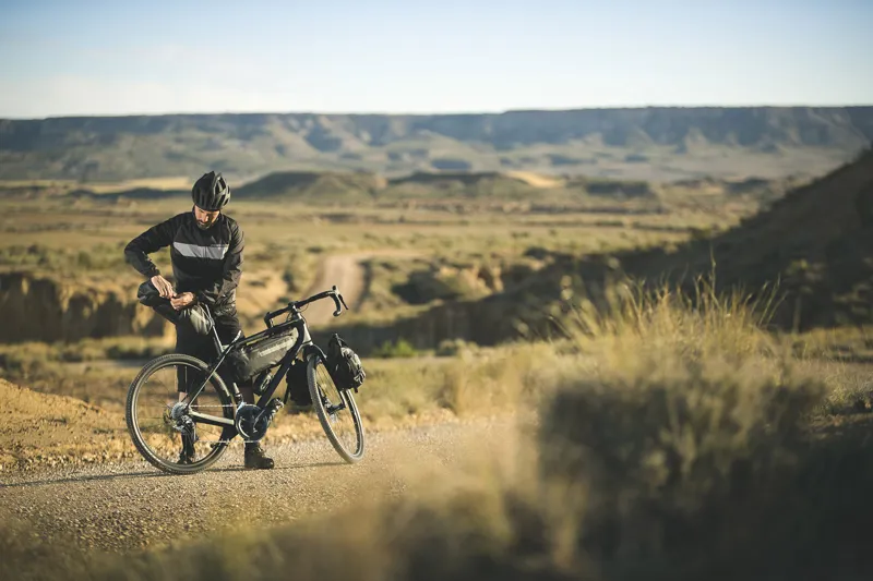 Merida Silex + 8000-E 2020 Gravel Road Bike - Dark Silver/Black-2