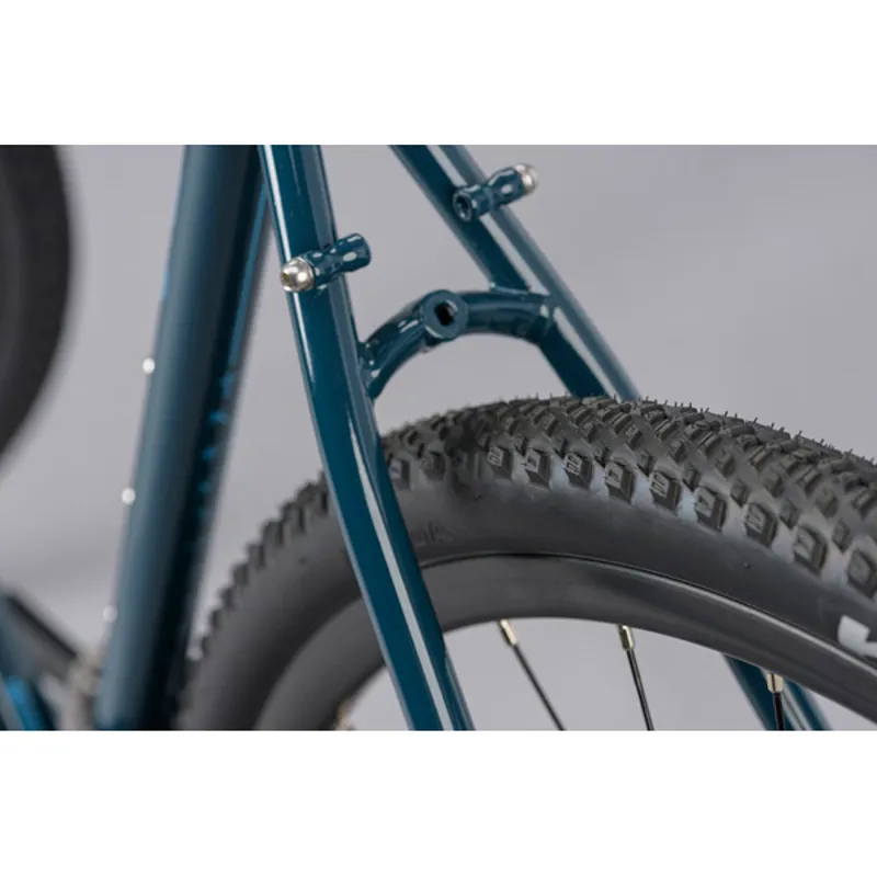 Genesis Croix De Fer 20 Gravel Road Bike - Dark Blue-11