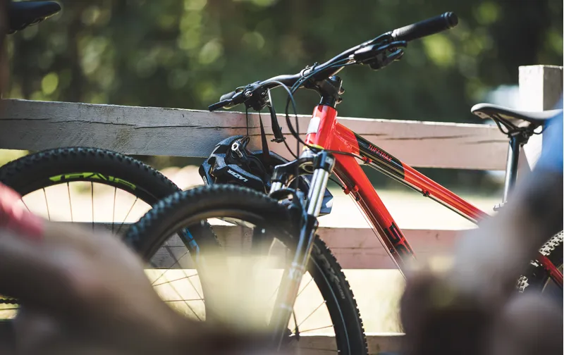 Saracen Tufftrax 27.5 2019 Hardtail Mountain Bike - Red-10