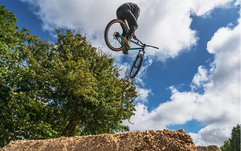 saracen amplitude cr2 2019