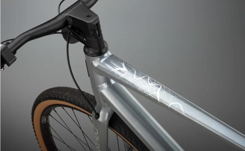 Whyte RheO 2 2025 Electric Hybrid Bike - Gloss Silver-13