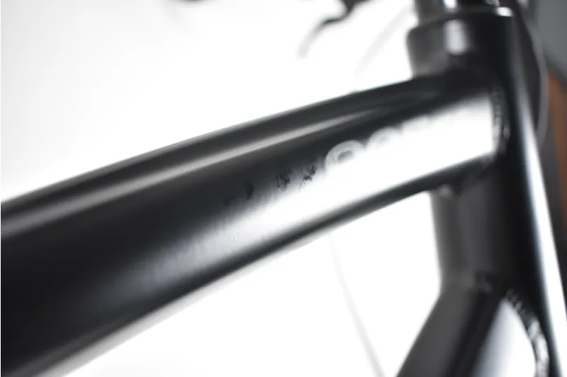 Ex-Roadshow 2019 Wisper 905 SE Crossbar 375Wh 20in Electric Urban Bike-1