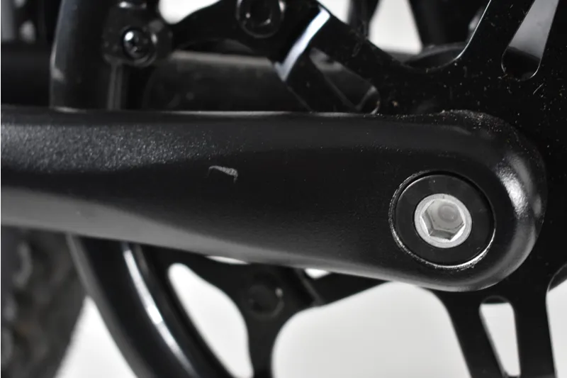 Ex-Roadshow 2019 Wisper 905 SE Crossbar 375Wh 20in Electric Urban Bike-2